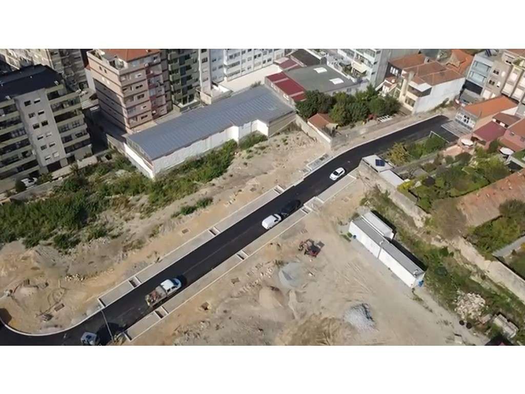 APT T1+1 | ÚLTIMO PISO | VARANDA | PARANHOS | PORTO-13