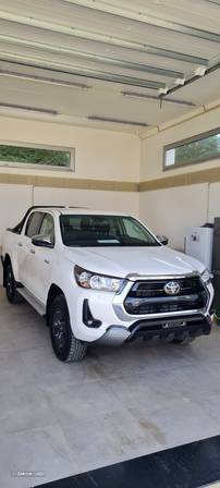 Toyota Hilux - 2