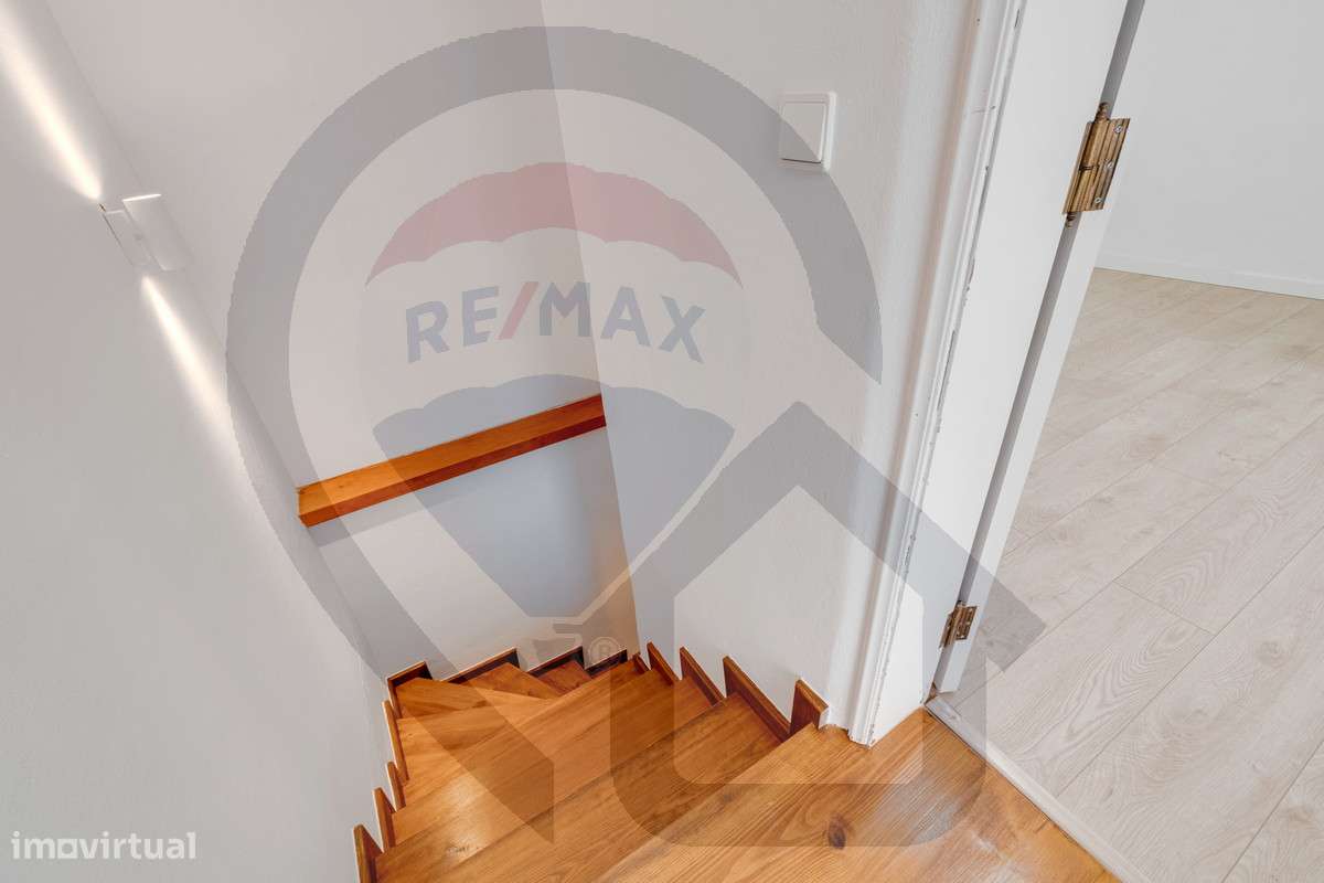 Moradia T3 Renovada no Centro Histórico de Évora – Charme Único-27