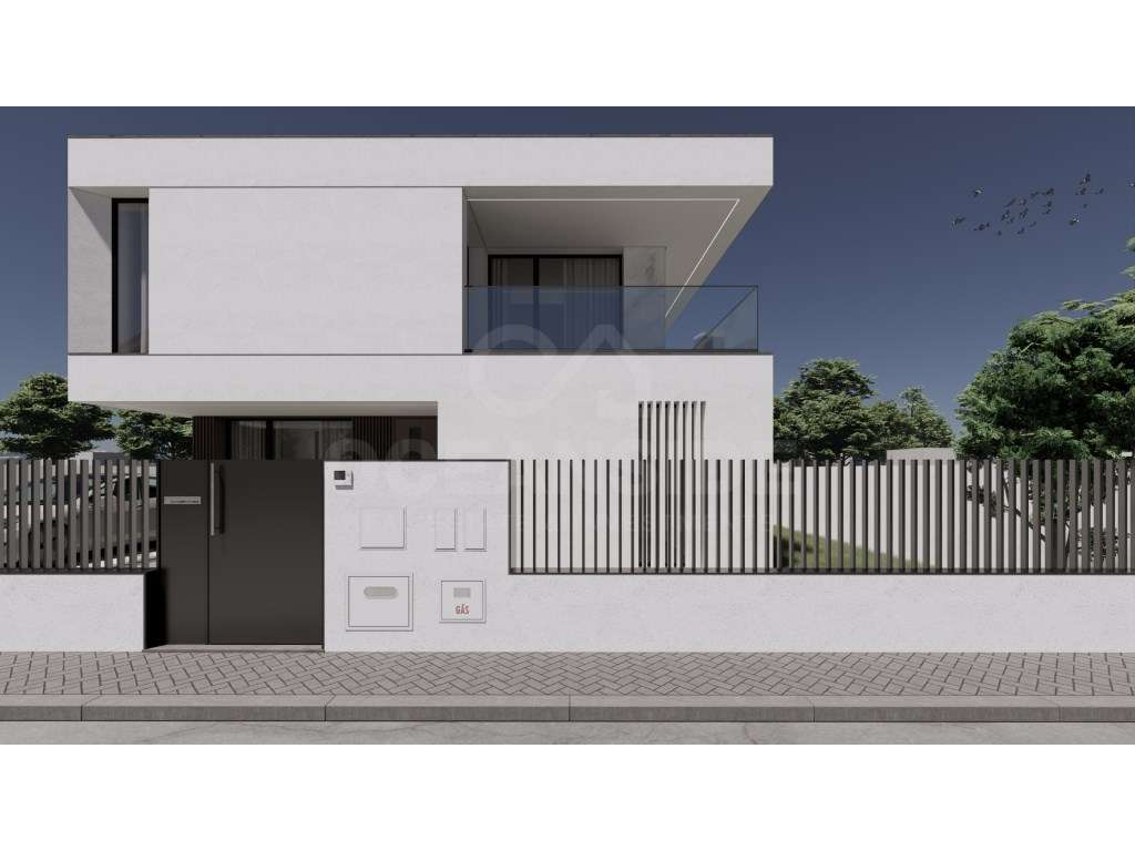 Moradia T4 com piscina, junto a Manique de cima-8