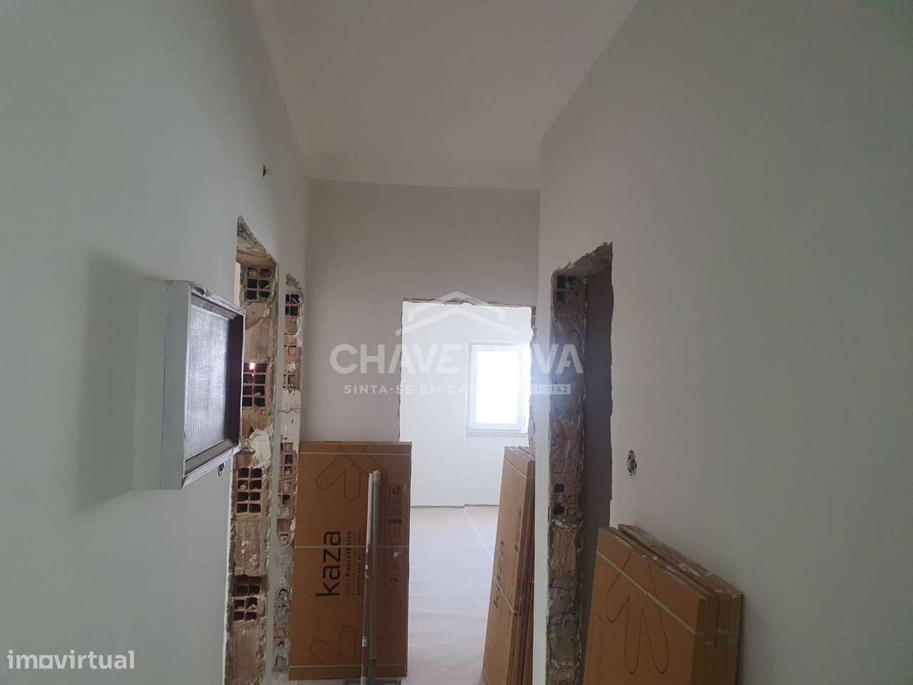 Apartamento T2, localizado no primeiro andar de um prédio Bi-familiar!-4