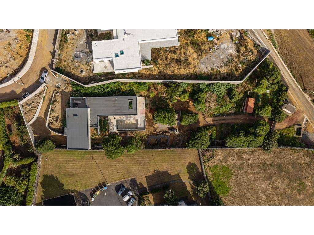 Moradia LUXURY em Betão Armado | Piscina Infinita | Vista Mar | Pon... - Grande imagem: 3/24