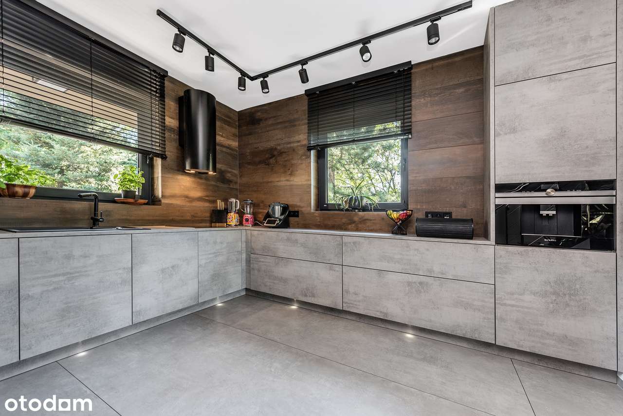 Piękny dom na 55 arach z prywatnym lasem-6