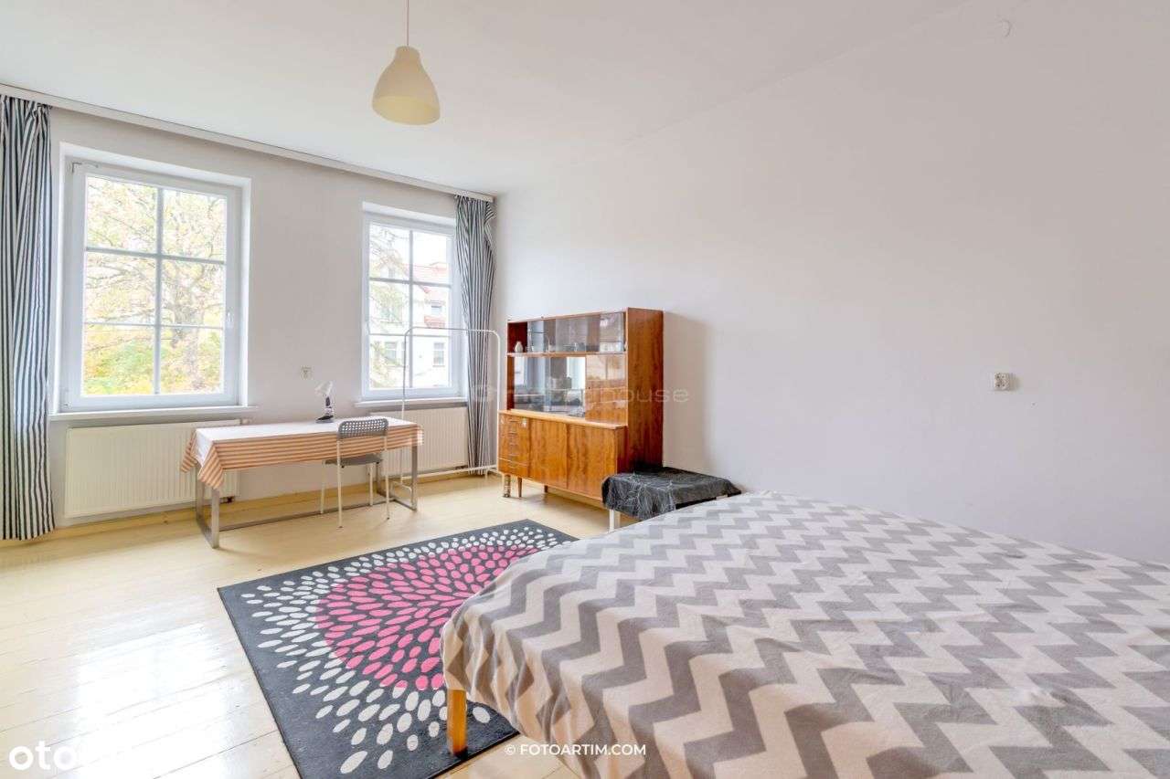 Mrągowo, przestronne mieszkanie w kamienicy-1