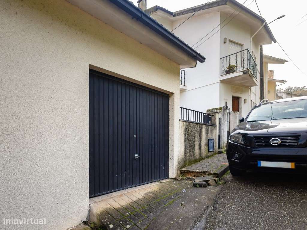 Moradia T3 em Santa Clara-12