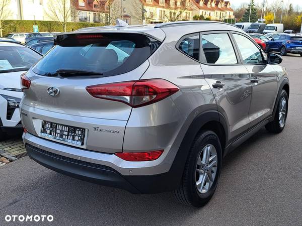 Hyundai Tucson blue 1.6 GDi 2WD Classic - 23