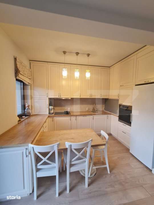 Casa cu 5 camere, zona de case, 275 mp de teren, zona Crizantemelor - Imagine principală: 5/17