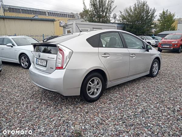 Toyota Prius - 8