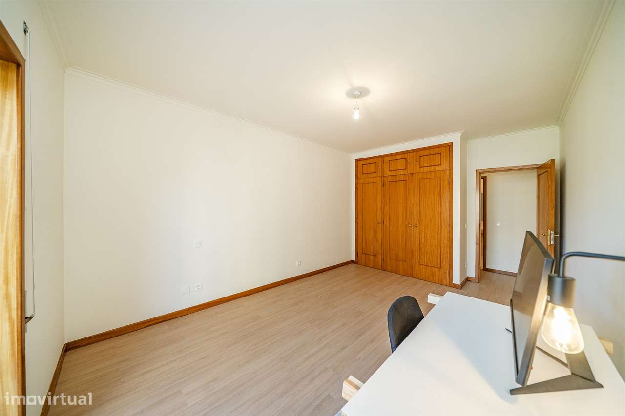 Apartamento T2 Venda em Braga (São José de São Lázaro e São João do So-31