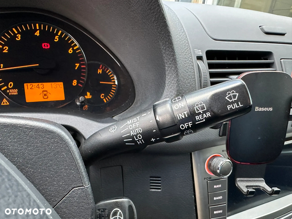 Toyota Avensis 2.0 VVT-i Sol plus Premium - 23
