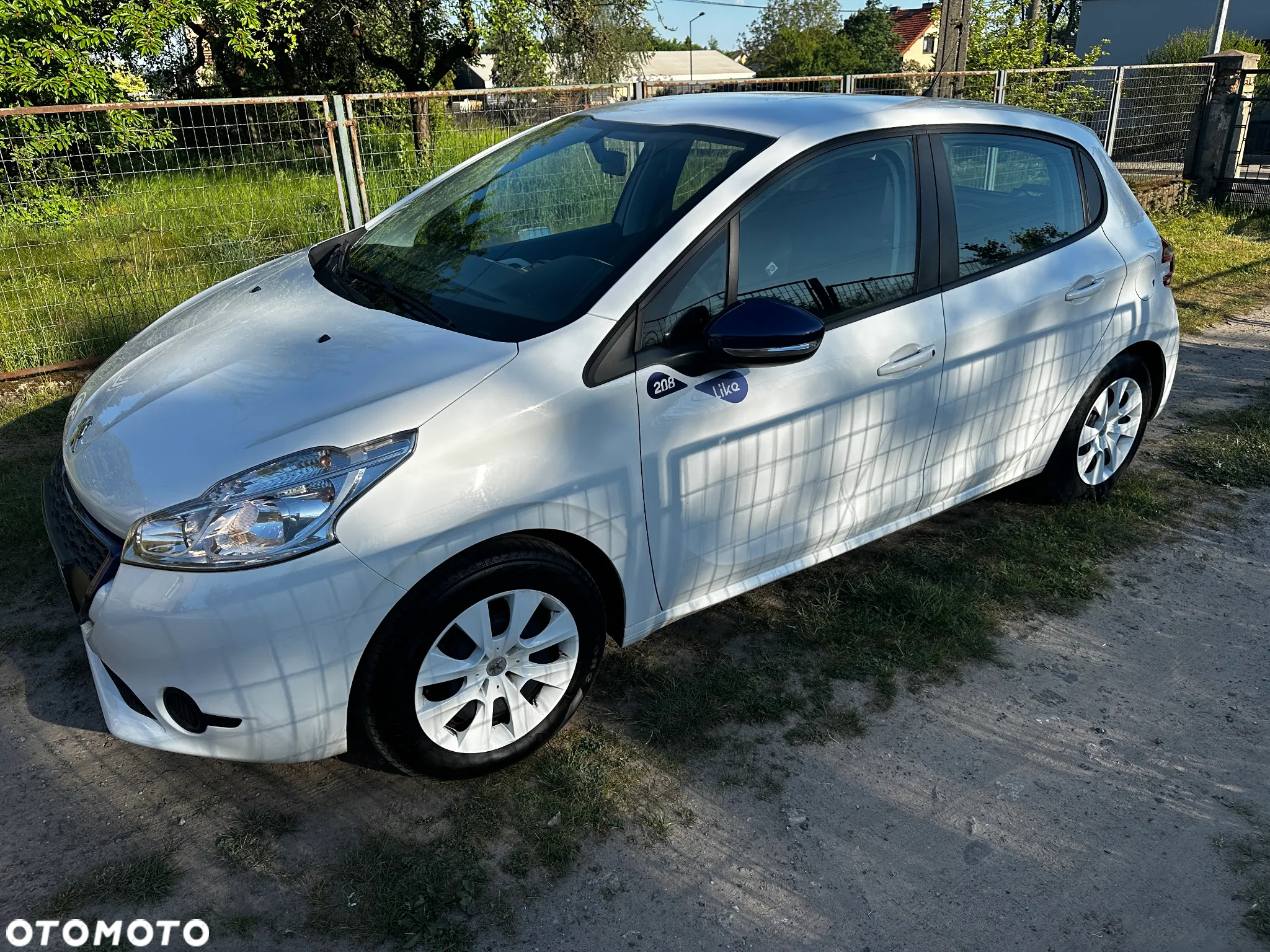 Peugeot 208 - 3