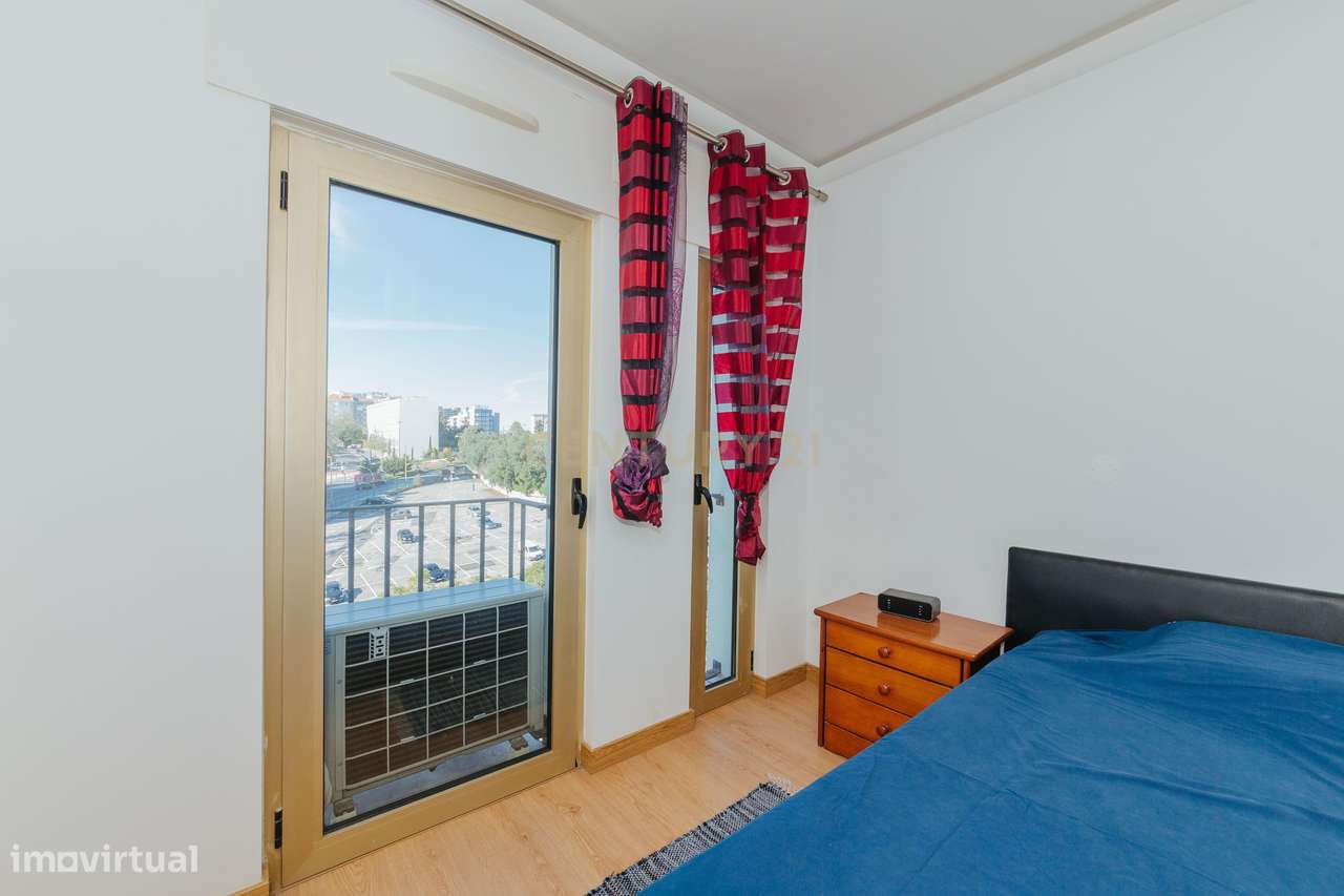 Venda de T1+1 com Arrecadação e Garagem – Avenida das Forças Armadas, - Grande imagem: 3/27