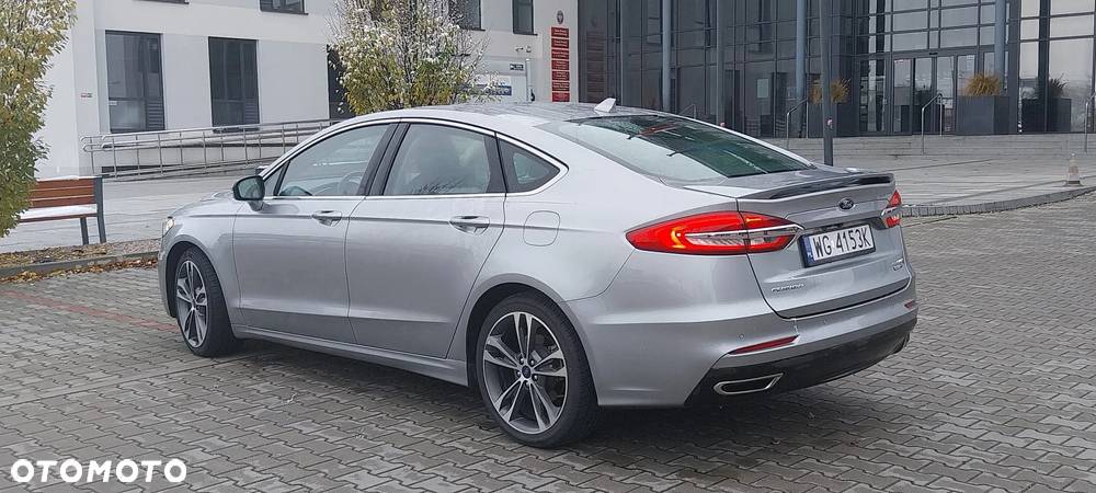 Ford Fusion 2.0 EcoBoost Titanium - 28