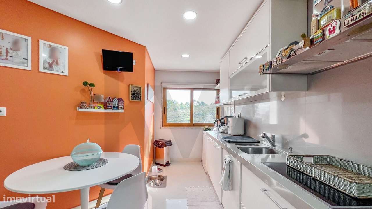 T2 com suite, box e arrecadação na Urbanização da Atalaia – Águas Livr - Grande imagem: 4/27