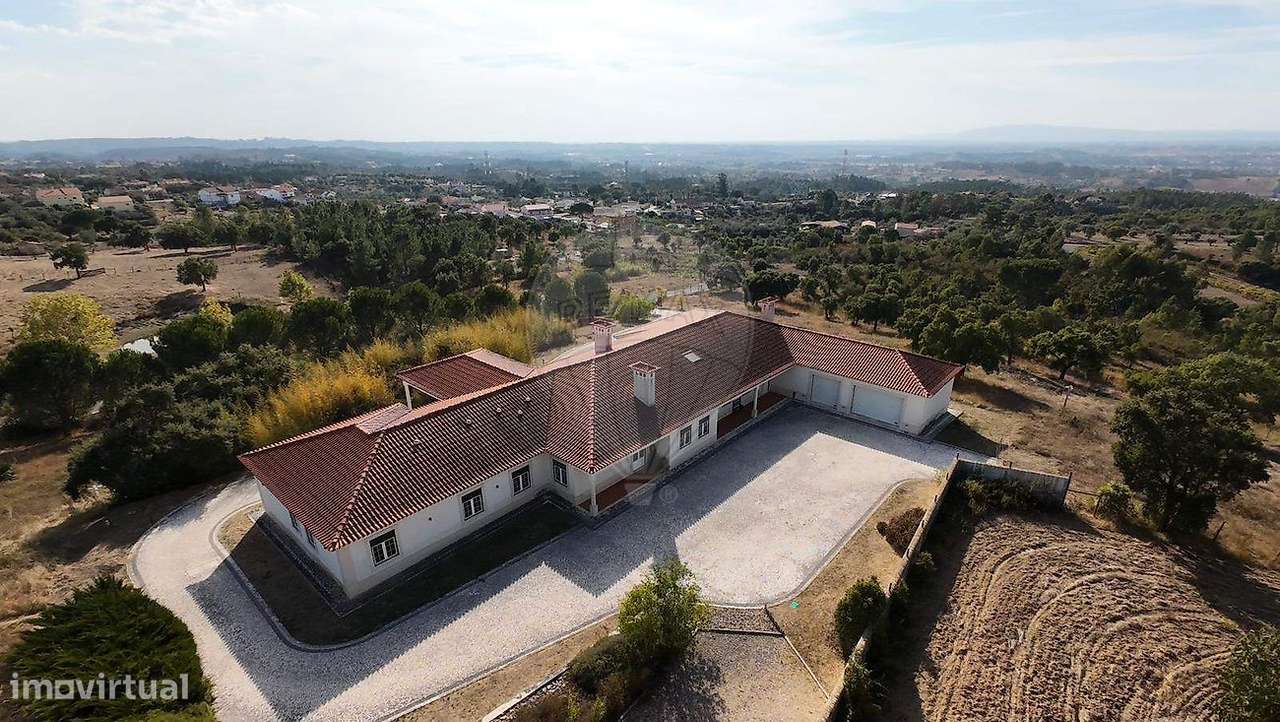 Moradia T5 para venda - Grande imagem: 2/37