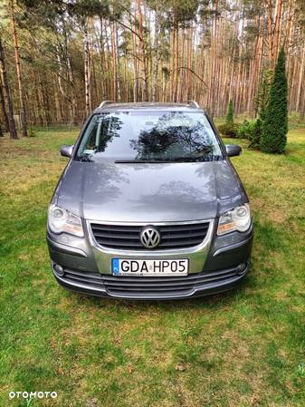 Volkswagen Touran 2.0 TDI Highline - 1