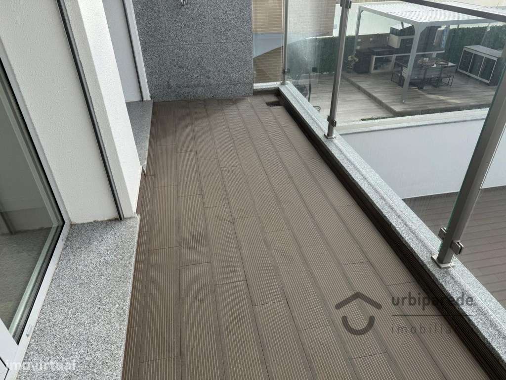 Apartamento T3 a estrear em Carcavelos-22