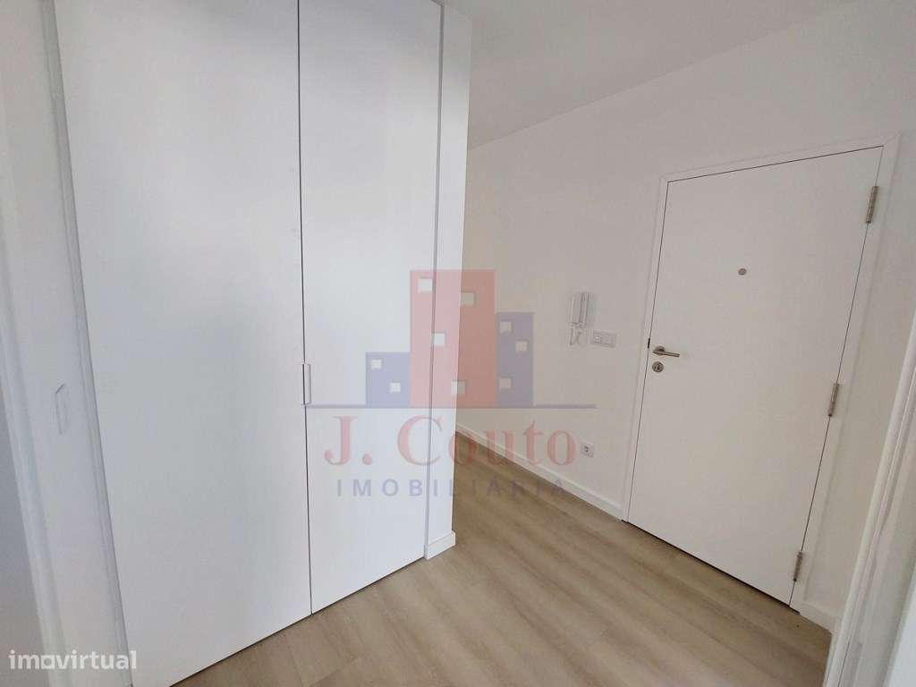 Apartamento T2 em Caldas da Rainha-14