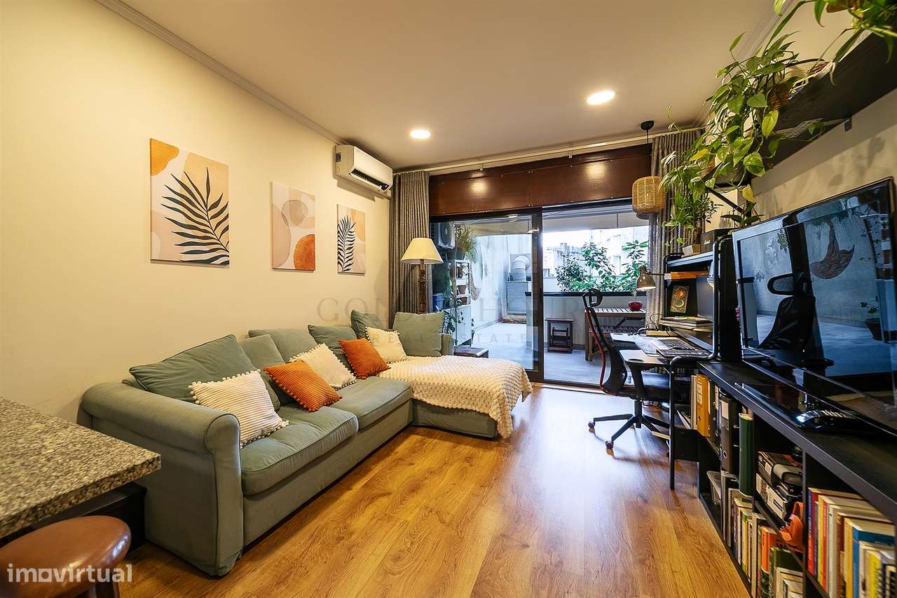 Apartamento exclusivo T1 com terraço no centro do Porto, totalmente eq - Grande imagem: 2/27