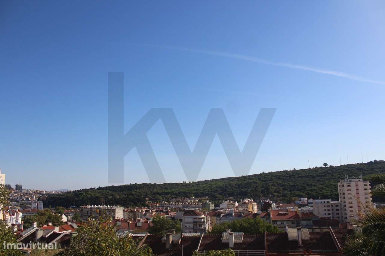 Oportunidade  de Investimento com Vista para o Monsanto - Grande imagem: 4/12