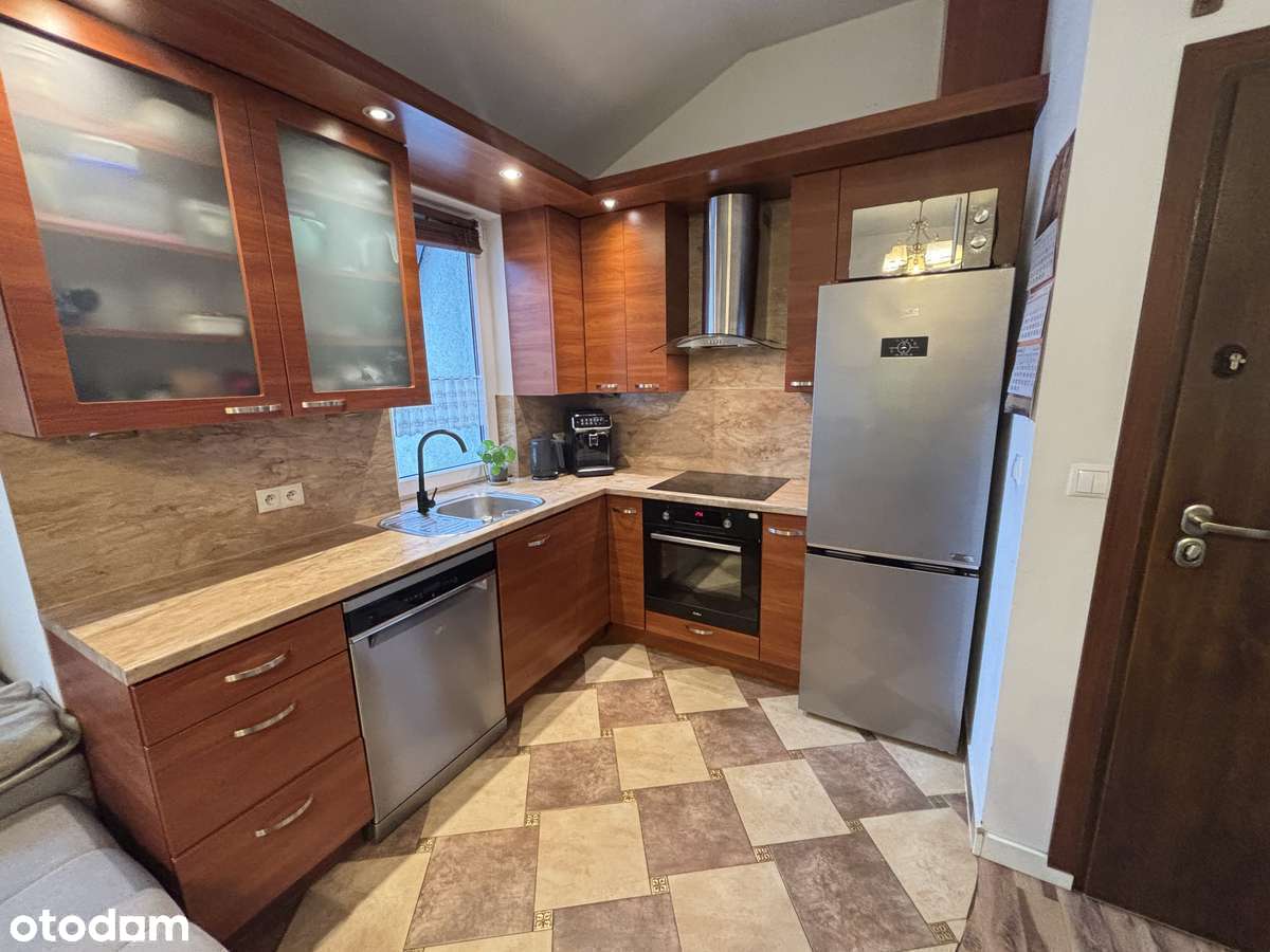 Dwa niezależne mieszkania | Muchobór Wielki, ul. Podolska-4