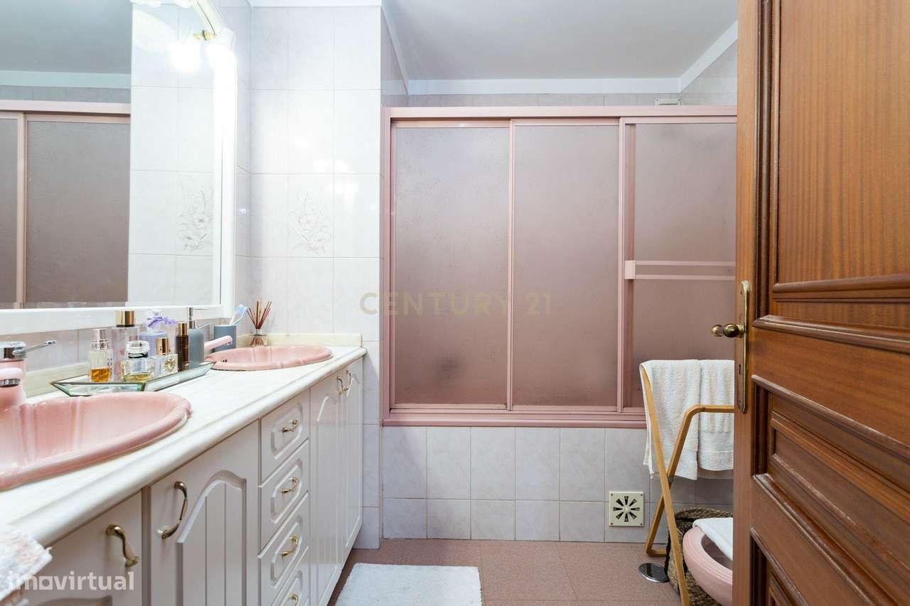 Apartamento T2 em São Domingos de Benfica, Lisboa-17