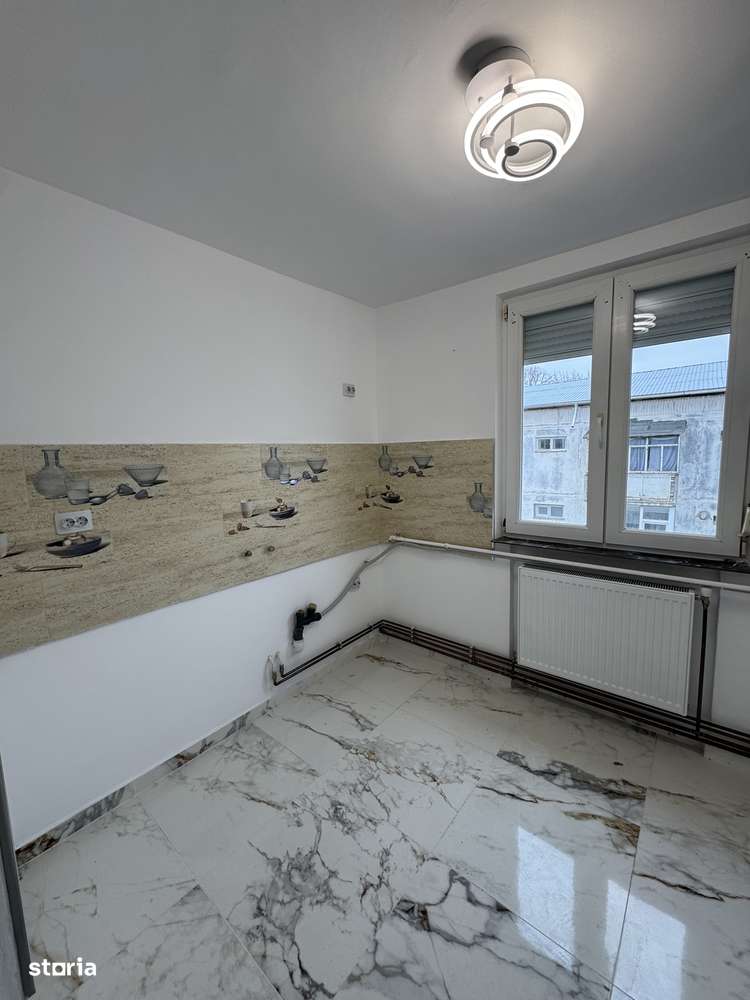 Vand apartament 2 camere decomandat-1