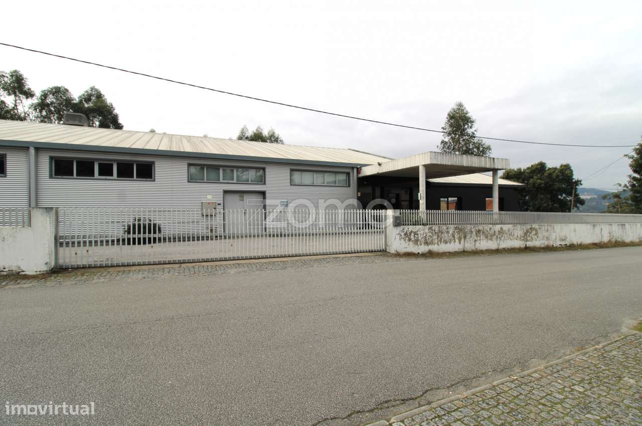 PAVILHÃO c/ 2000m2 FELGUEIRAS-20