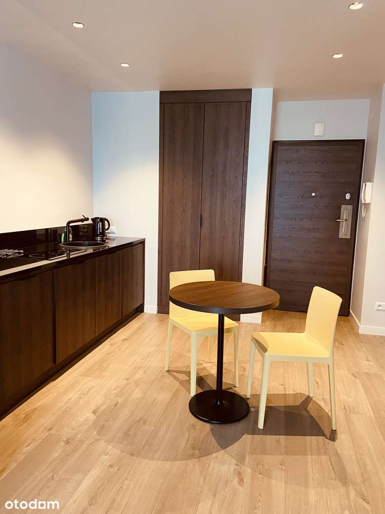 Apartament Platinum Towers ! Grzybowska ! Centrum ! Metro ! wieża A-2