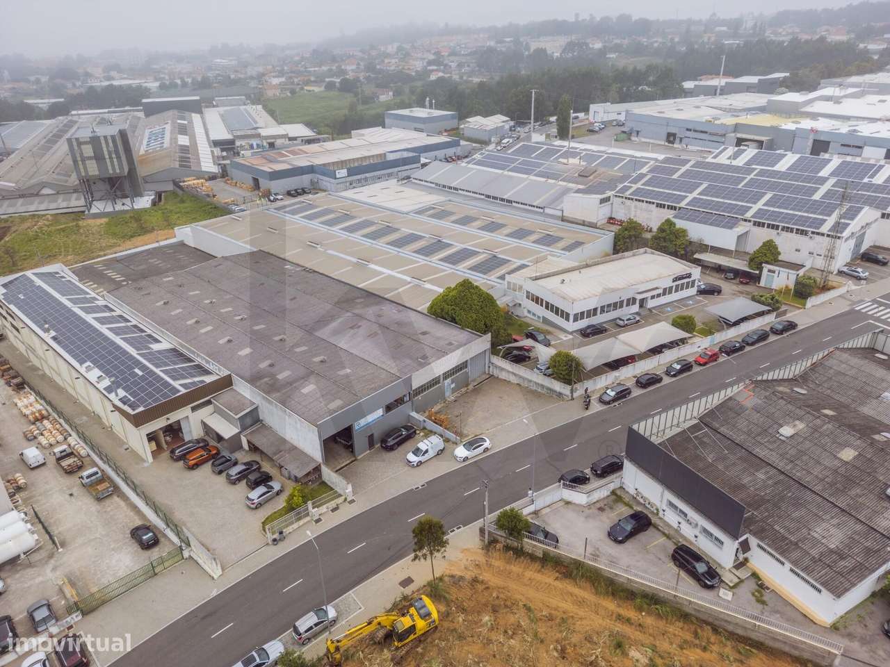**Armazém com logradouro na Zona Industrial de Serzedo, Vila Nova de G-20