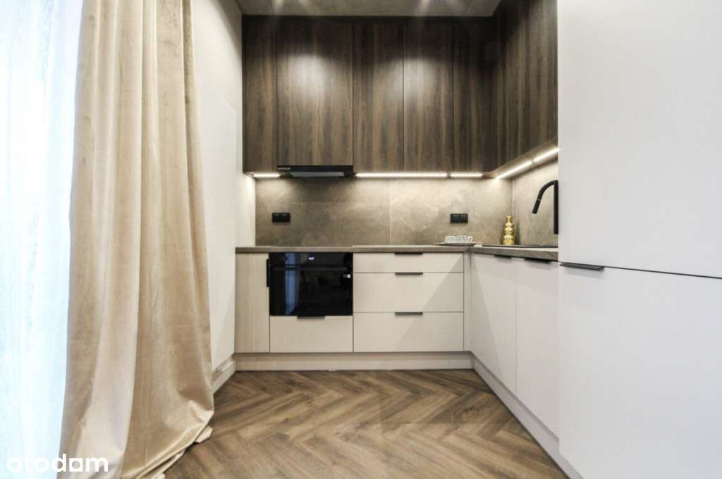 Apartamenty Złota - top, sypialnia z garderobą-5