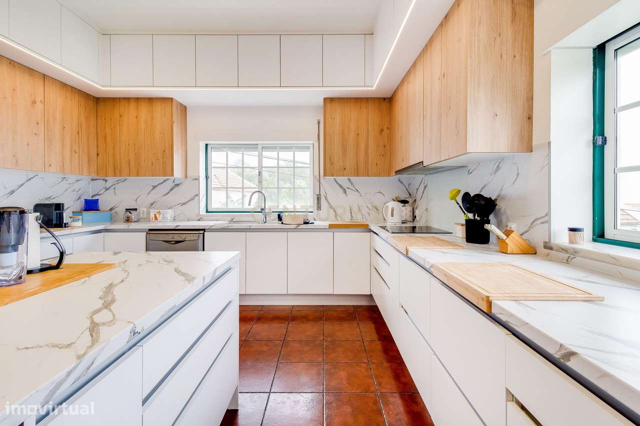 Prédio com 2 apartamentos+garagem+terreno-43