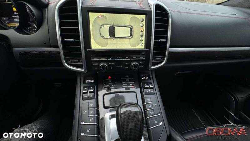 Porsche Cayenne GTS Tiptronic S - 32