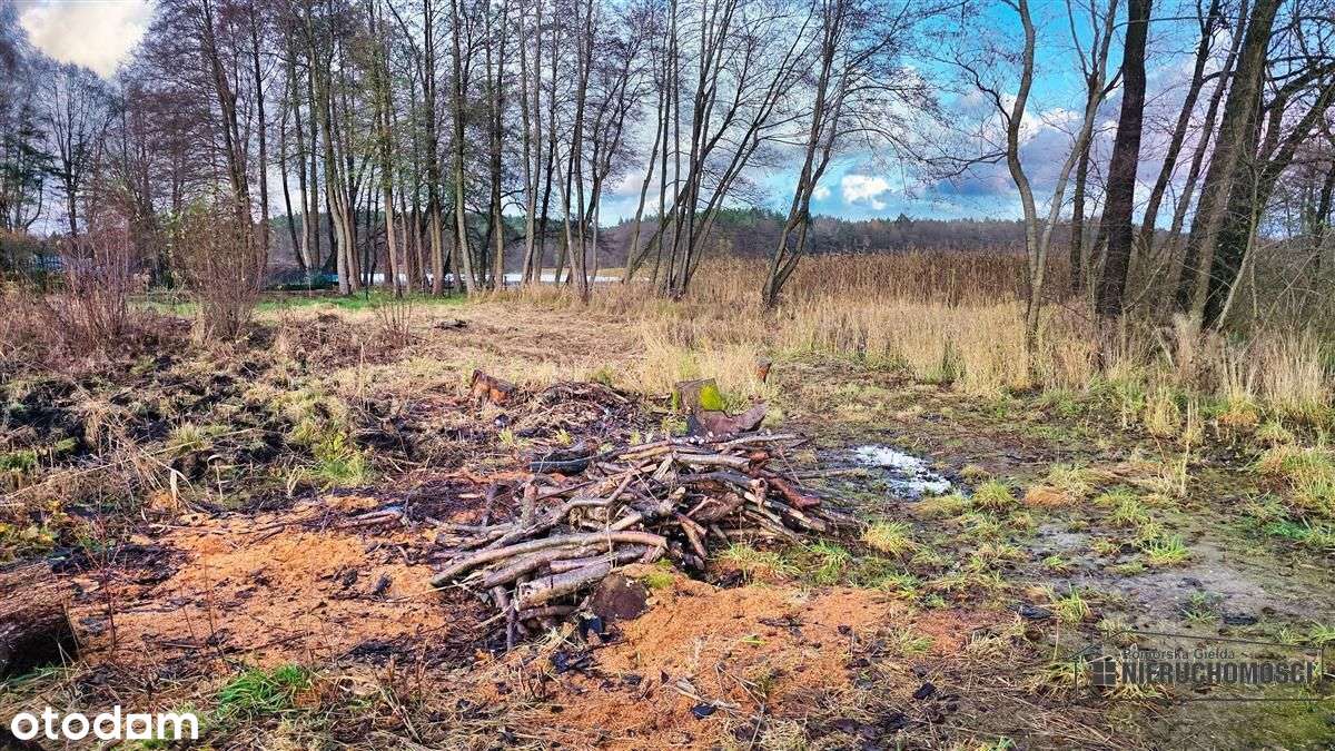 Działka przy jeziorze Trzesiecko.-3