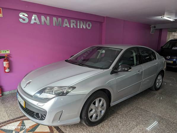 Renault Laguna 2.0 dCi Dynamique S - 1