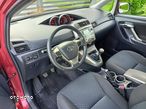 Toyota Verso 1.8 2010 7os - 19