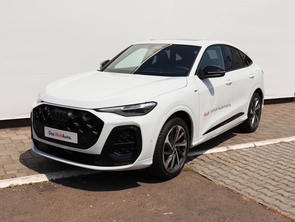 Audi Q5 FY [2016 - Prezent] 50 TFSI e quattro S tronic PHEV S Line 2026