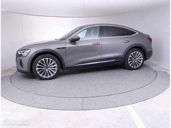 Audi Q8 e-Tron Sportback 55 quattro Advanced - 4