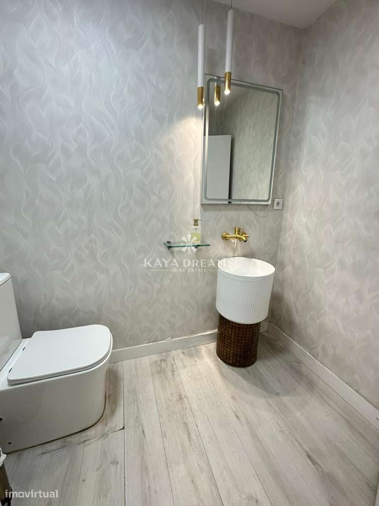 Salão de Cabelereiro para Trespasse em Ramada-Odivelas-11