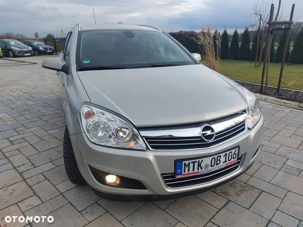 Opel Astra III 1.6 Elegance - 29