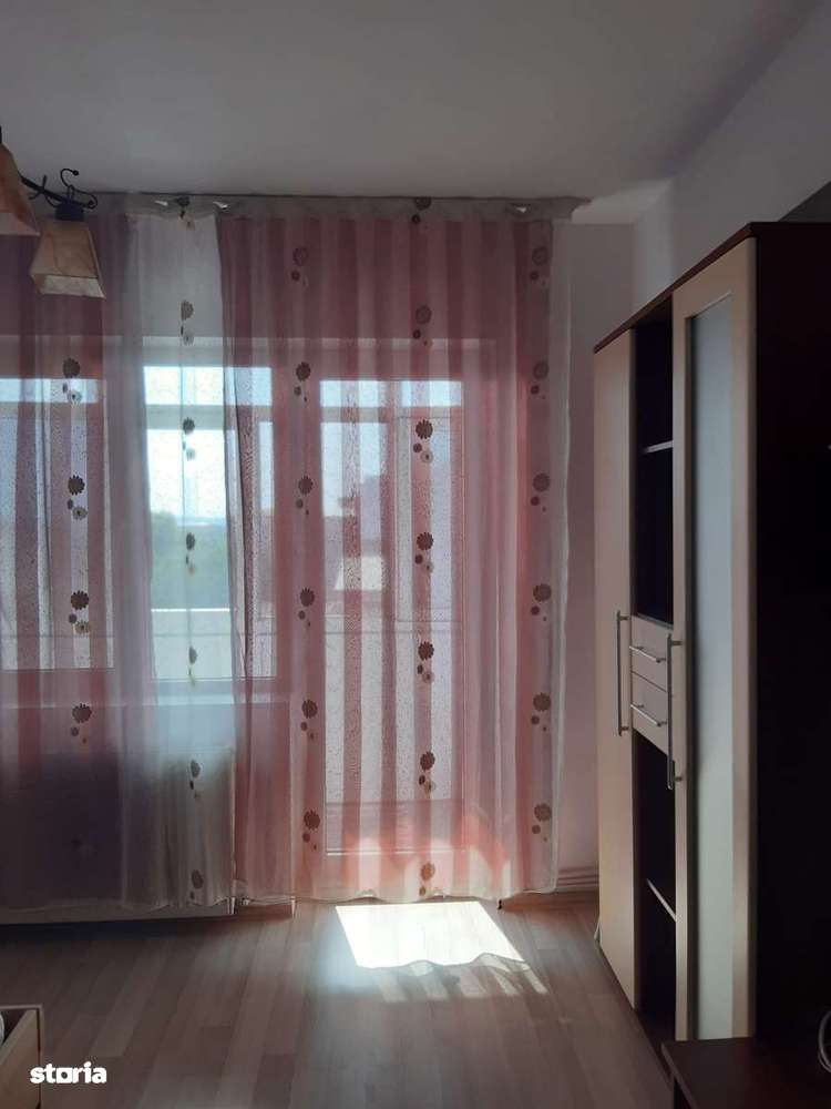 Decomandat, renovat, Str. Amaradia-zona Penny-1