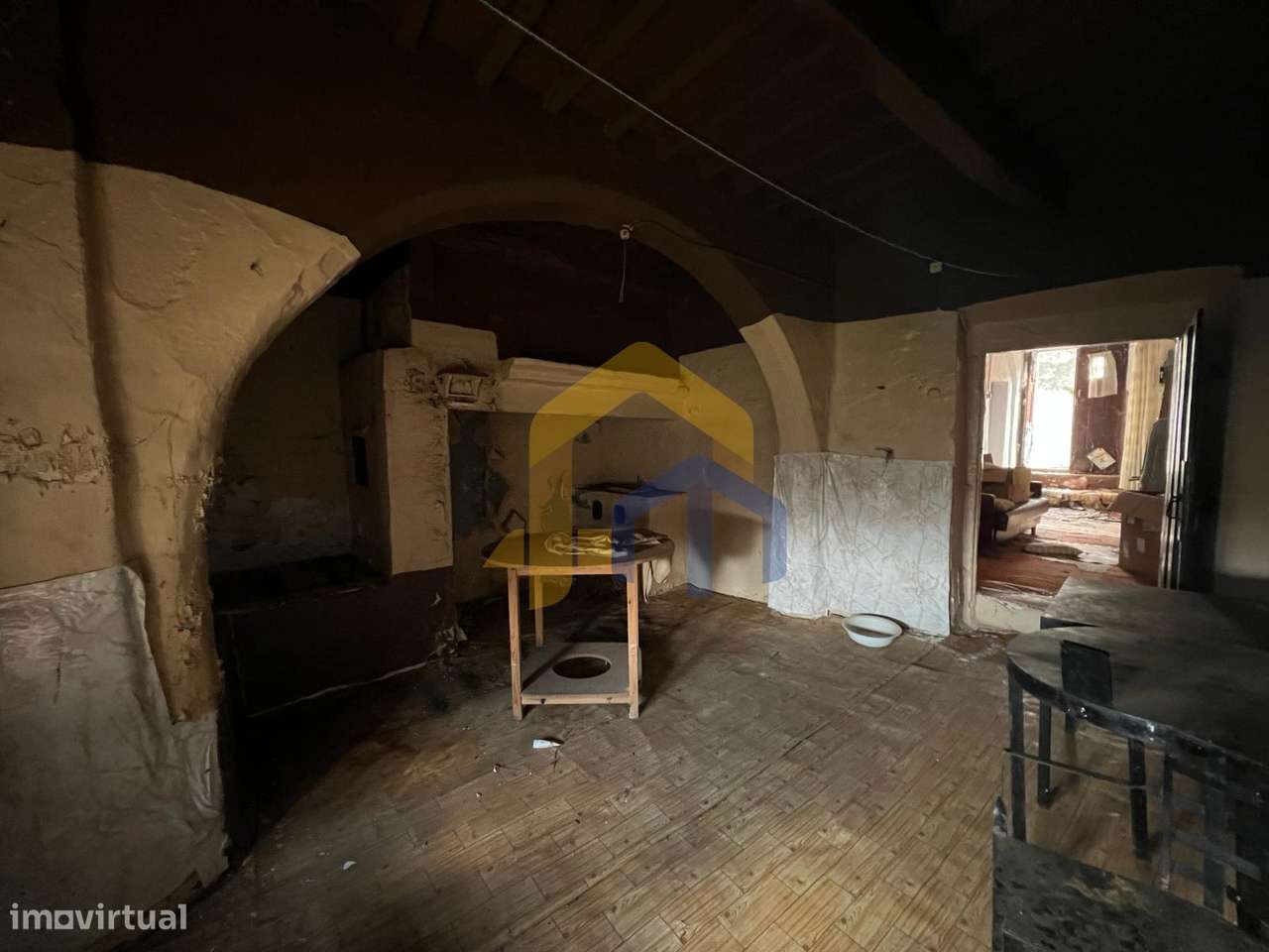 Prédio T5,  zona histórica de Estremoz, junto à Pousada Rainha Santa I-5