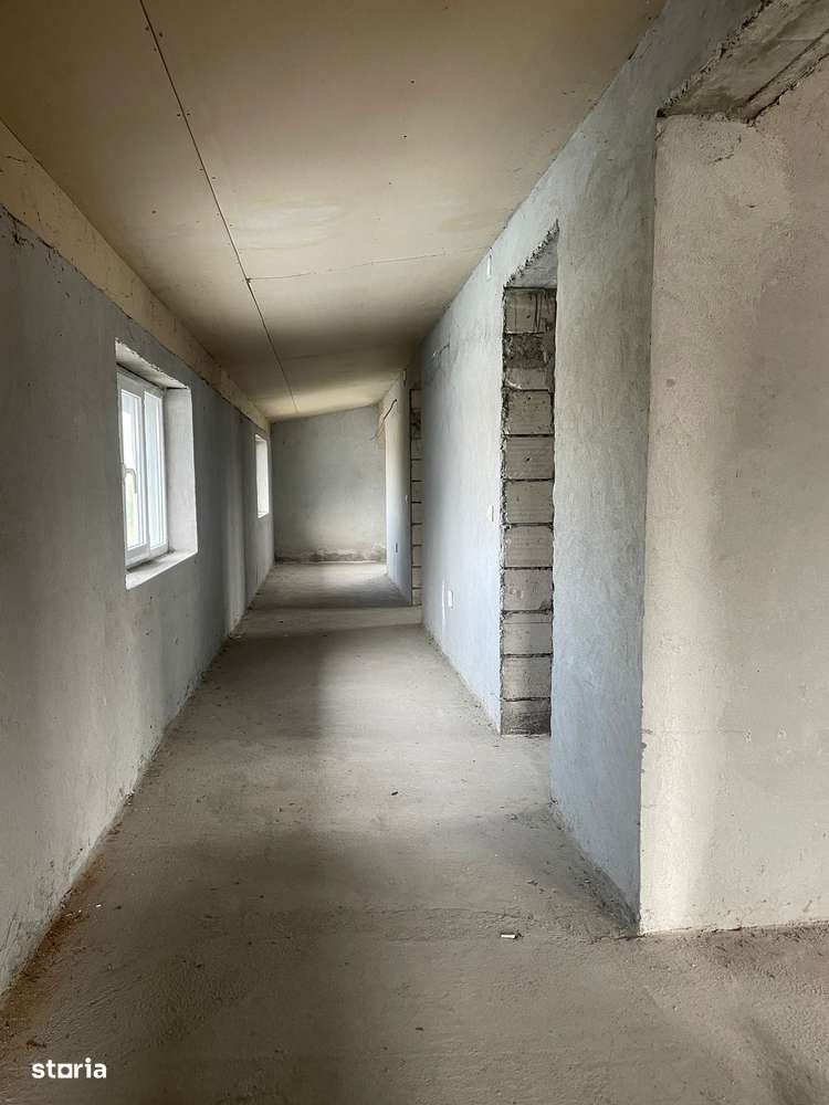 Casa de vanzare, Poroschia, in constructie avansata-9