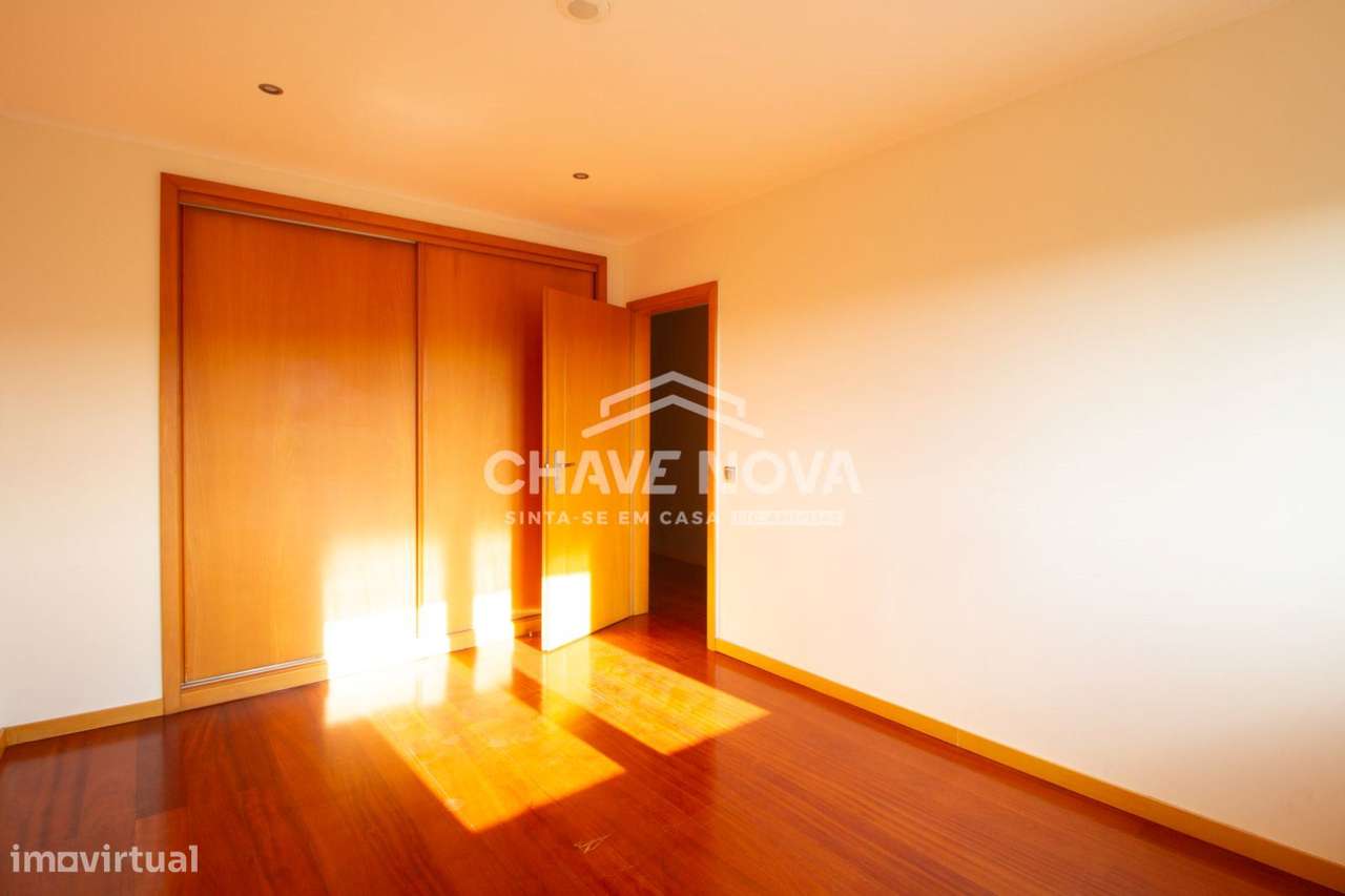 Moradia T4 em Valongo-18