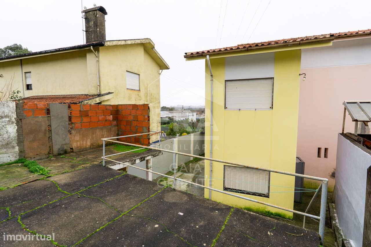 Moradia Isolada T5 com Terreno na N1-27