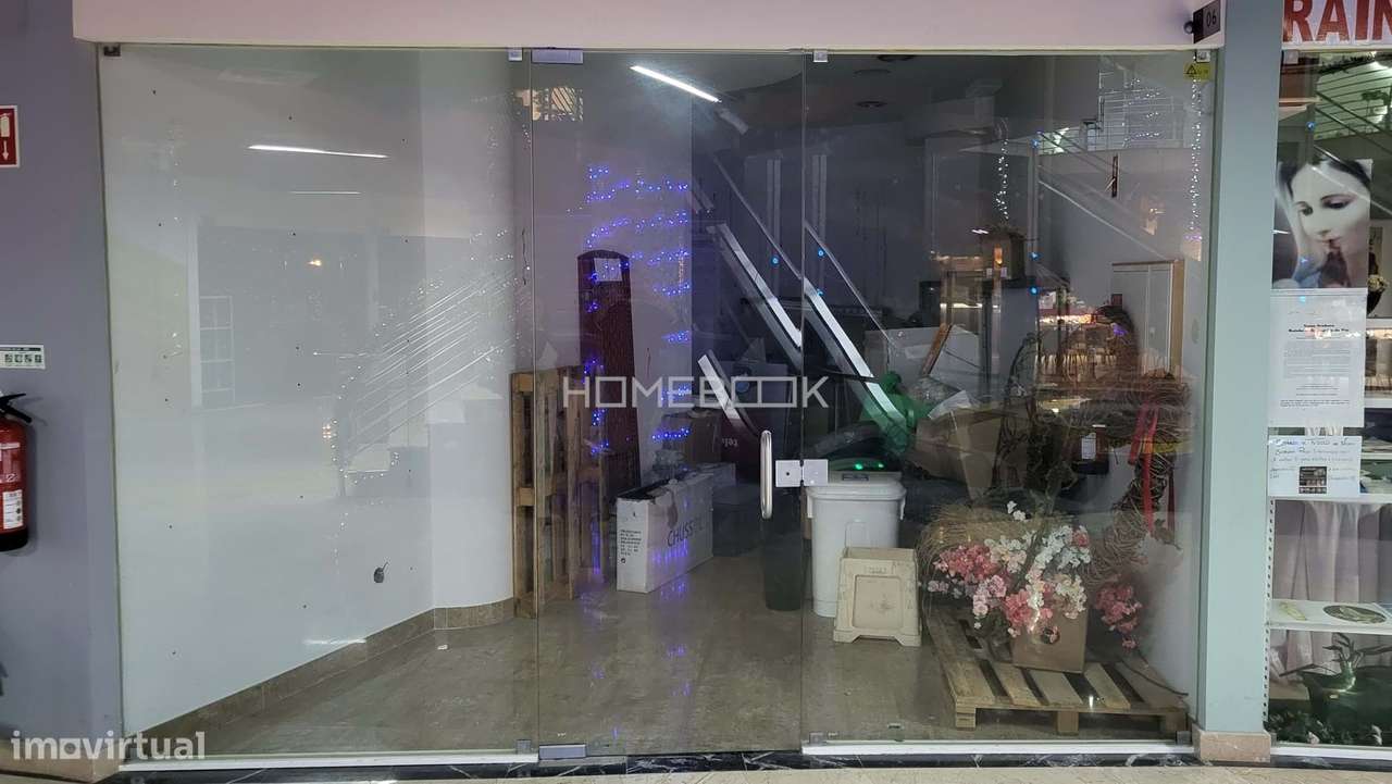 Loja em Fátima, junto ao Santuário - Grande imagem: 2/3