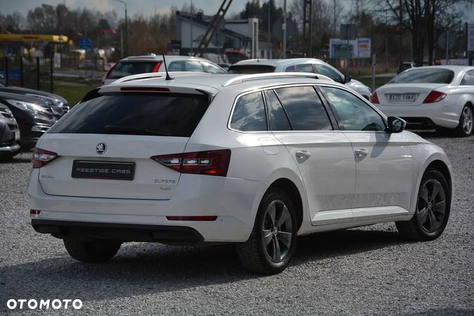 Skoda Superb 2.0 TDI 4x4 Ambition DSG - 3