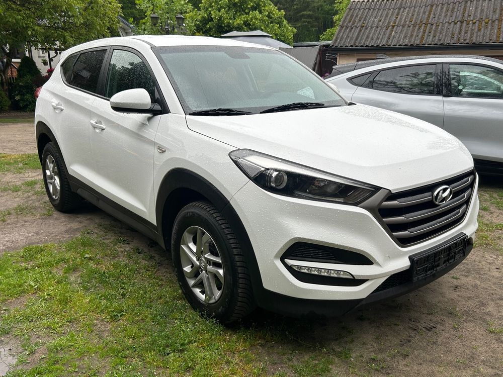 Hyundai Tucson III blue 1.6 GDi 2WD Passion 2016