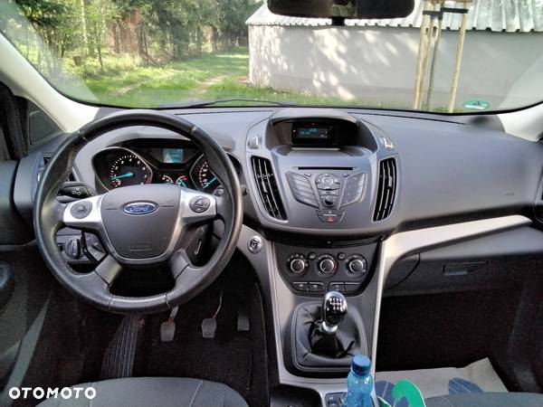 Ford Kuga 1.5 EcoBoost 2x4 Trend - 11