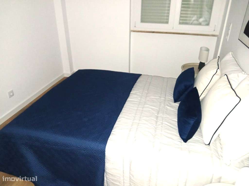 T3 em Benfica com elevador e varanda-7